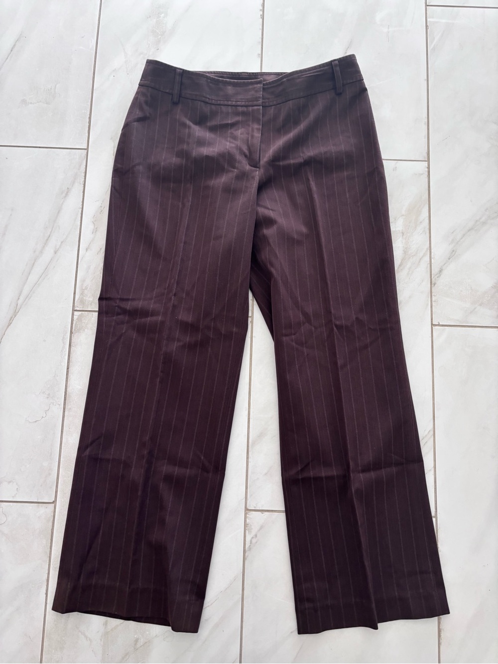 APT.6 Tailored Wide-Leg Pinstripe Trousers in Dark Brown